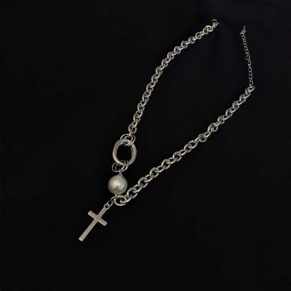 Cross Pearl Silver Chain Necklace - Picture 3 of 11